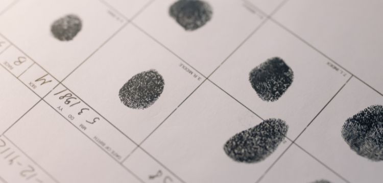 Jak szybko uzyskać zaświadczenie o niekaralności Warszawa?